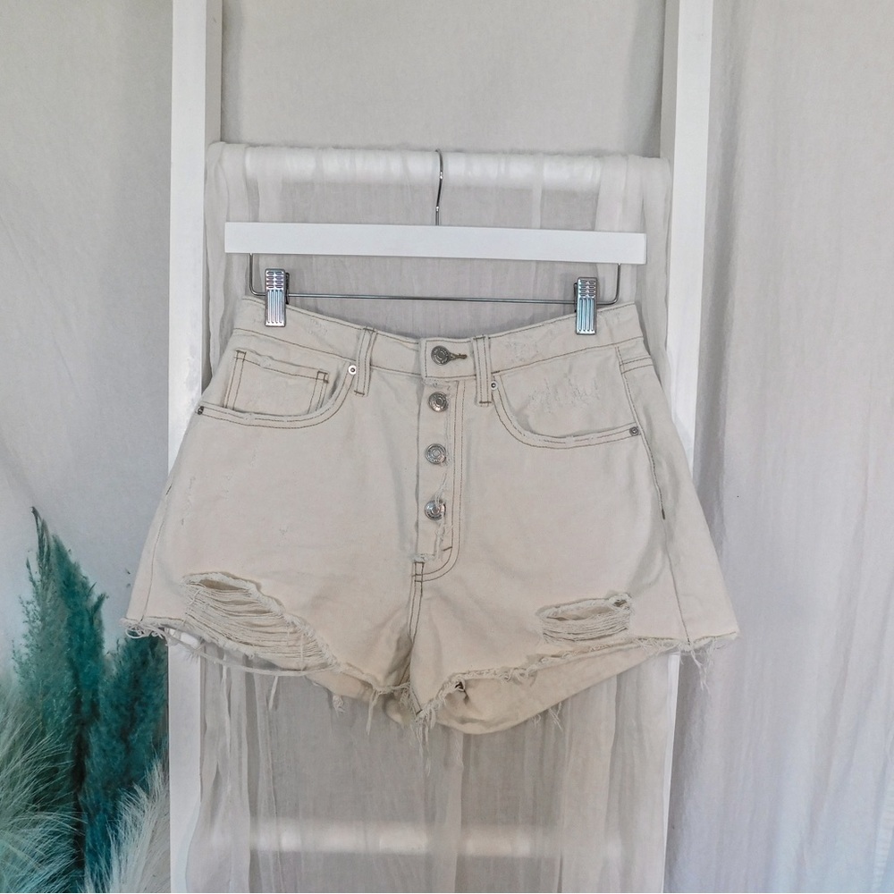 Wild Fable Cutoff Shorts | Cream | Size 4